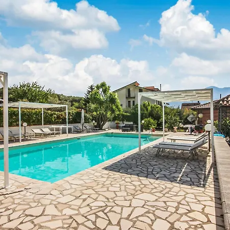 Holiday home Awesome In Ponte San Cono, Buccin Buccino